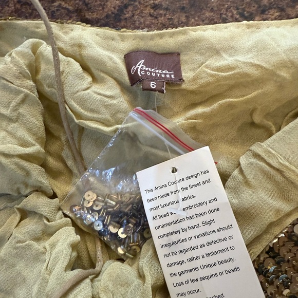 Sequin hand-sewn on silk top - Picture 8 of 15